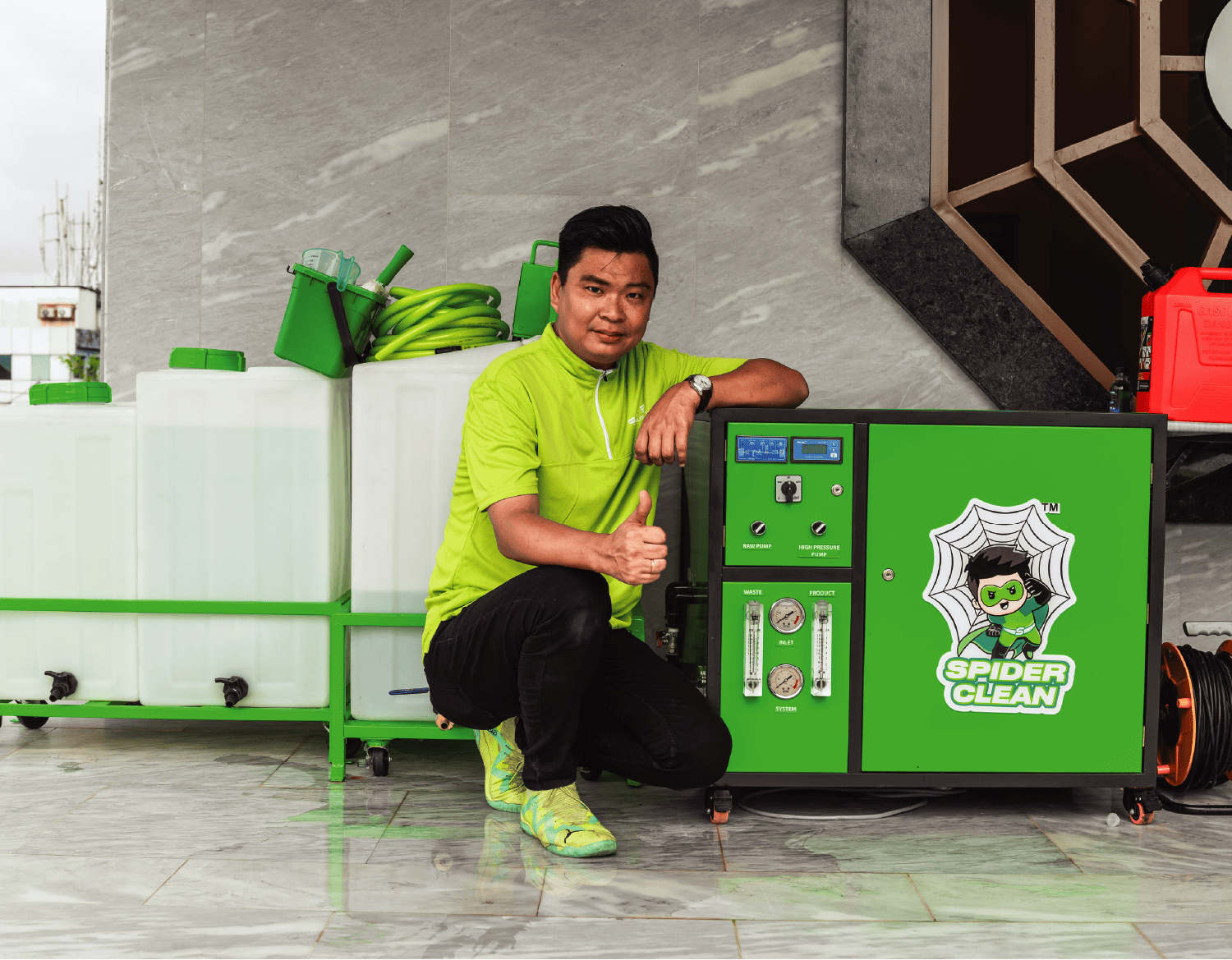 Spider Clean & Peakfly | About Us